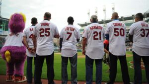 Kenny Lofton of the then-Cleveland Indians Sluggbal