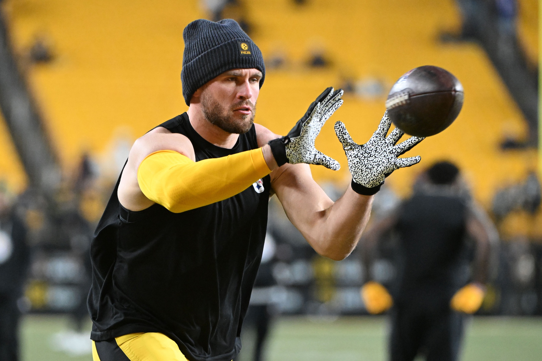 T.J. Watt's highlight-reel pick-six vaults Steelers to Week 1 win