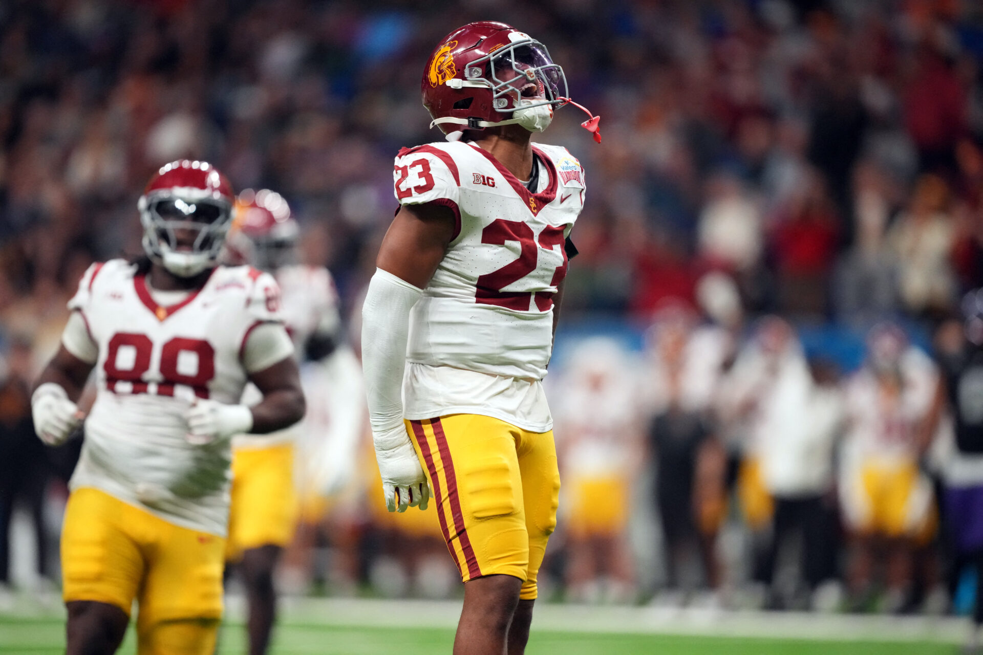 USC football suspends Desman Stephens for dirty Dante Moore hit
