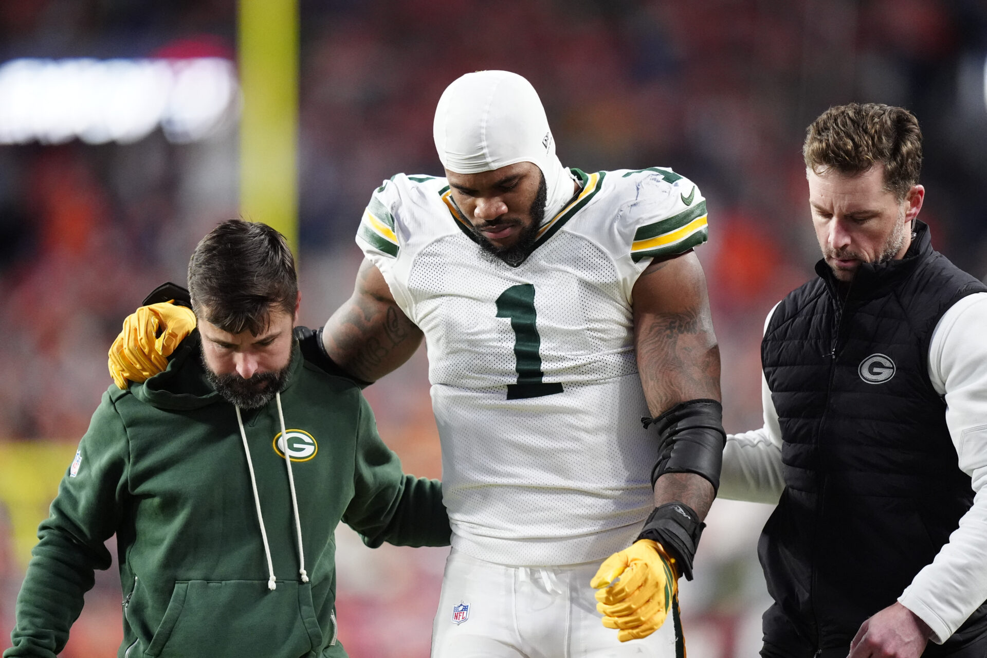 FOOTBALL-NFL-DEN-GB-1.jpg