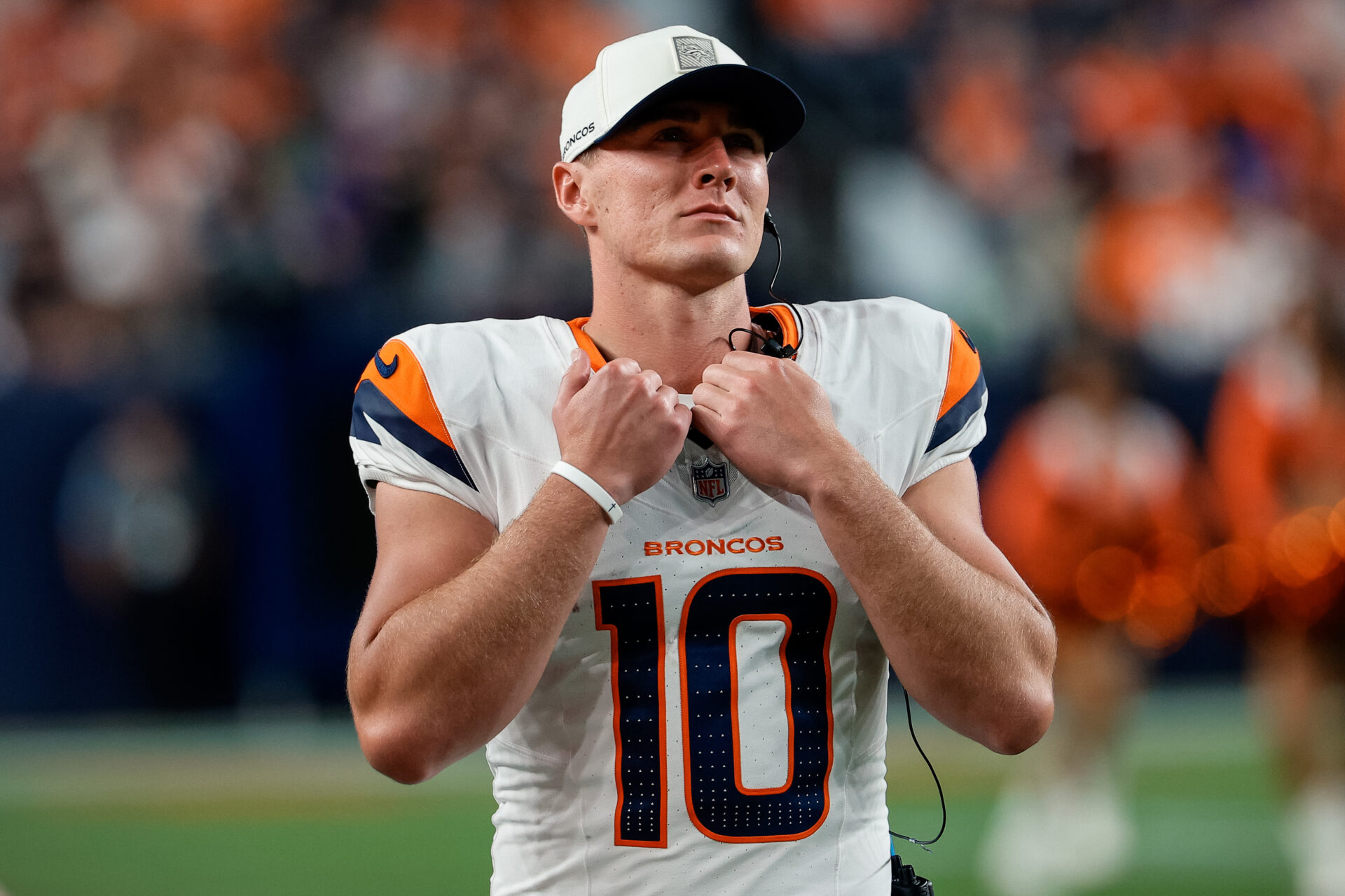 FOOTBALL-NFL-DEN-GB-6.jpg