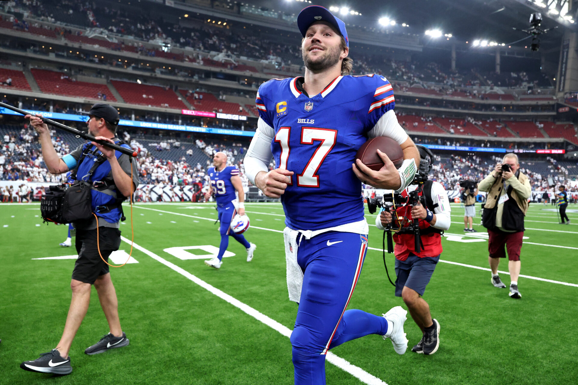 Bills’ win sparks historic pace: Allen shines with 3 TDs, 248 pass yards, 69 rush yards.