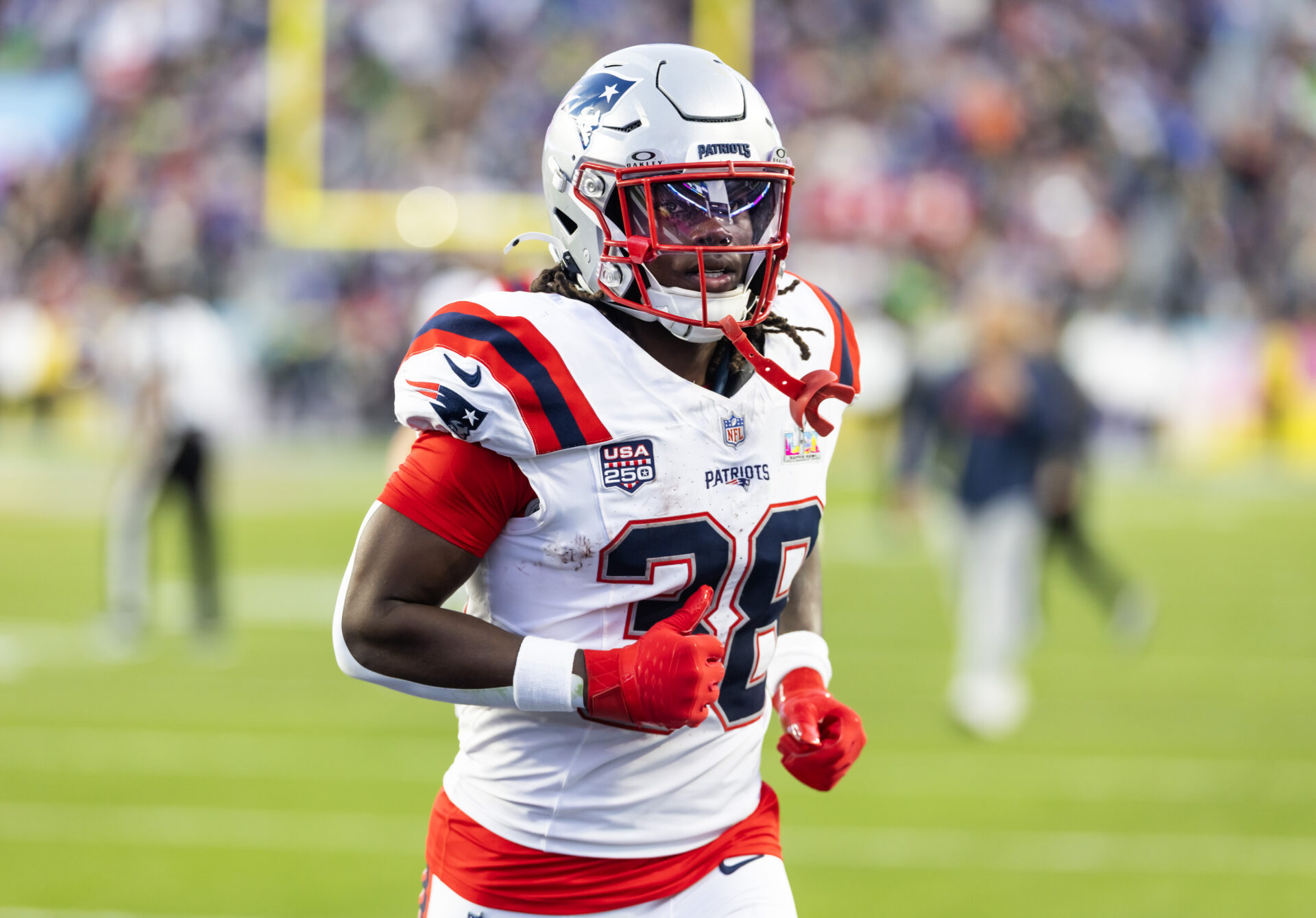 FOOTBALL-NFL-NEP-SEA-1.jpg