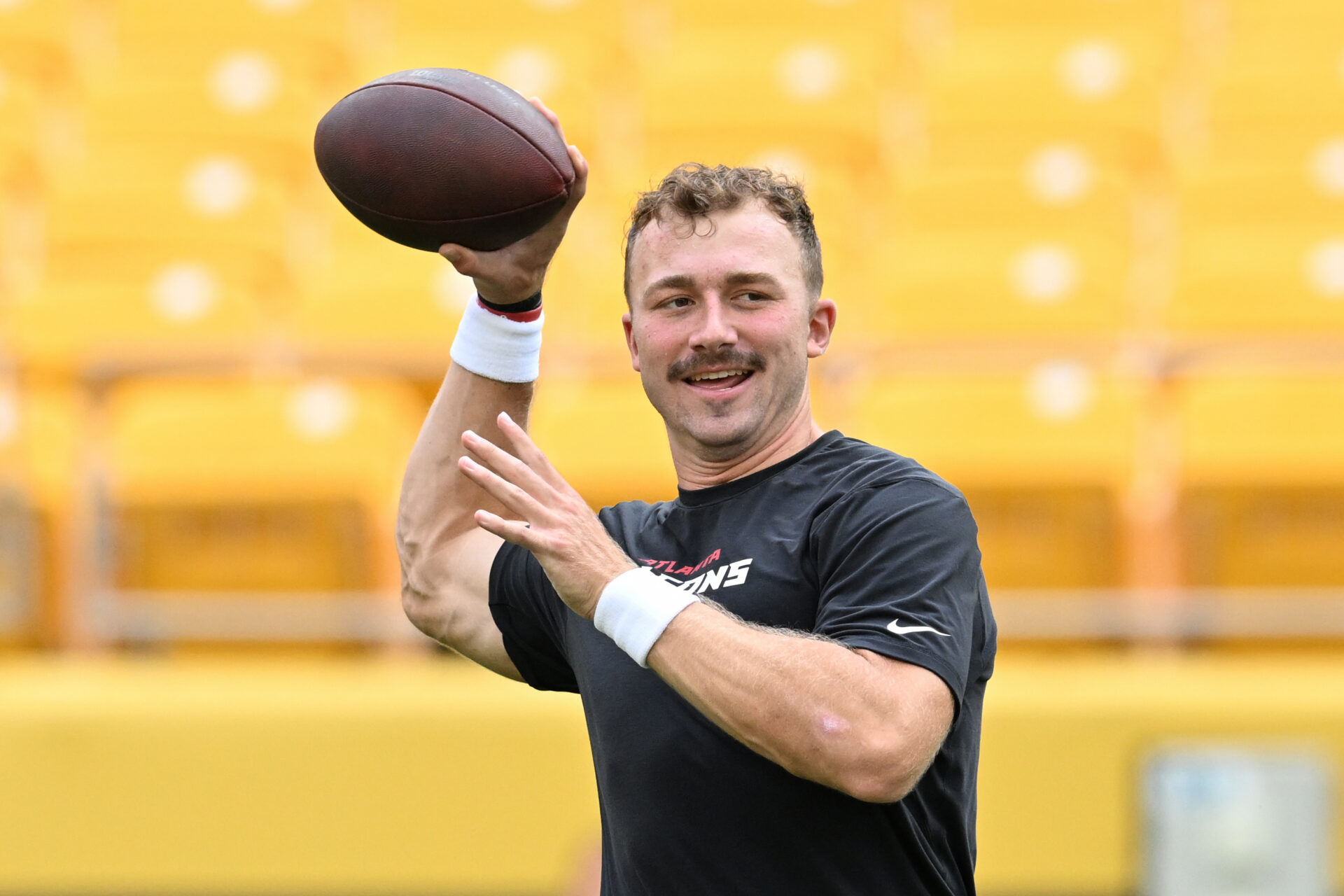 FOOTBALL-NFL-PIT-ATL-11.jpg