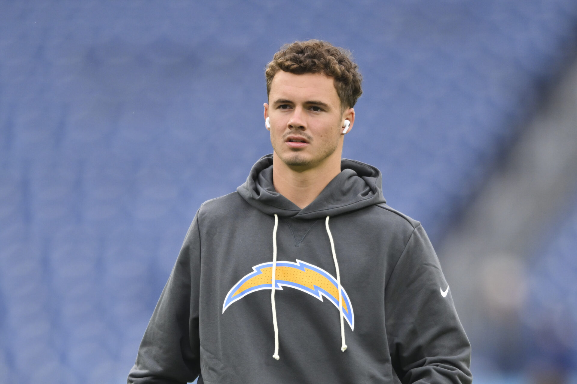 FOOTBALL-NFL-TEN-LAC.jpg