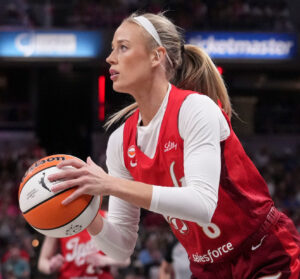 Indiana Fever guard Sophie Cunningham (8) looks to shoot the ball against the Connecticut Sun during a game on Friday, Aug. 28,