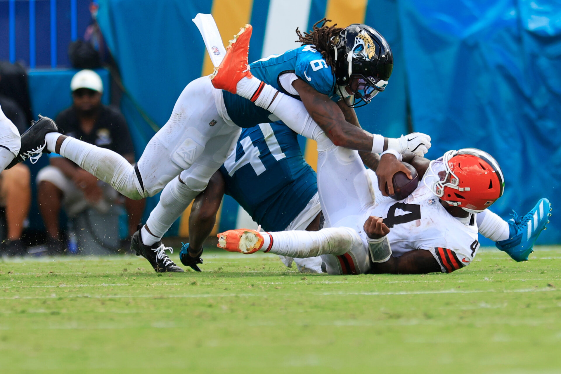 Browns reportedly will reevaluate quarterback position before Week 3 home opener