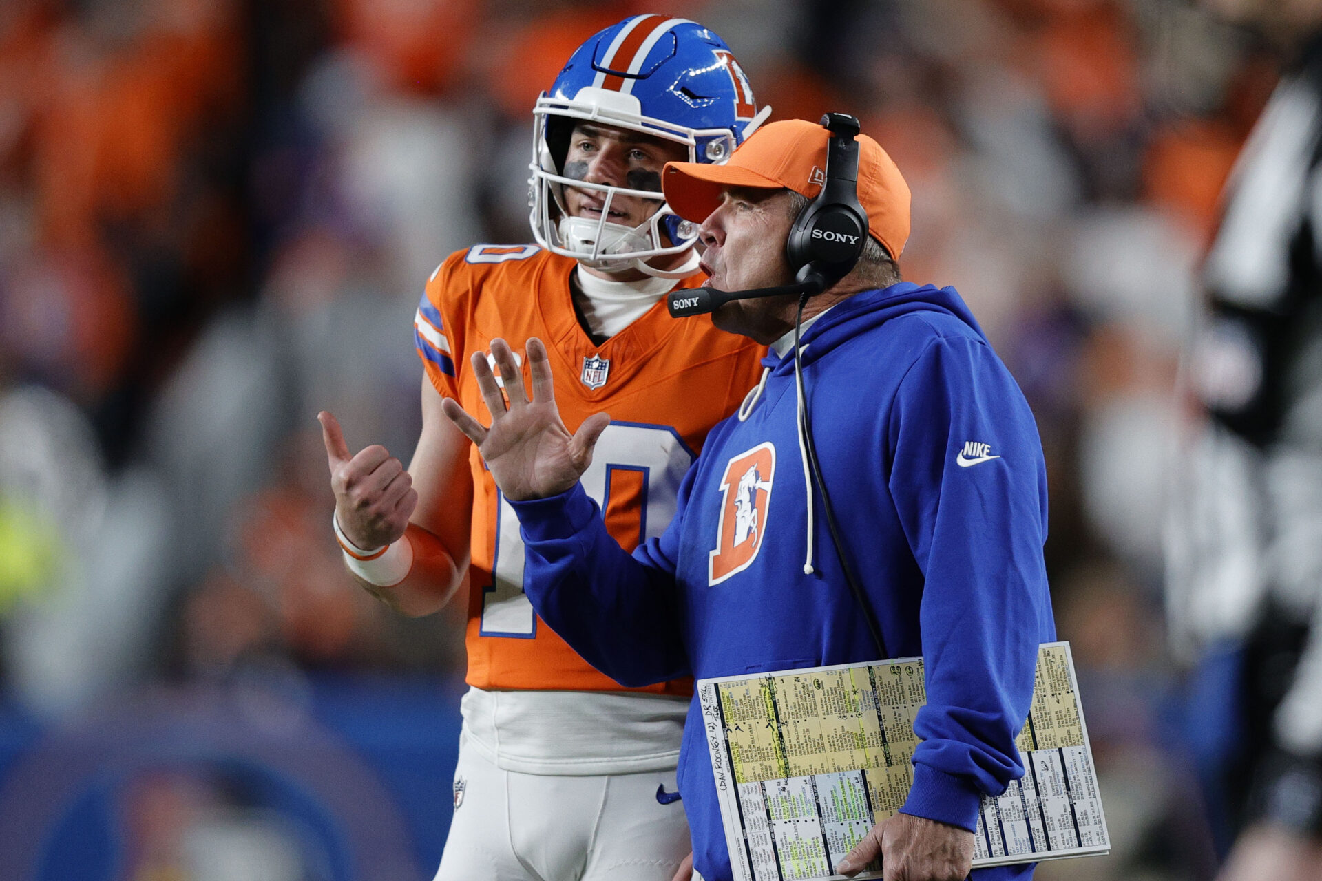 2025-11-07T040854Z_54237643_MT1USATODAY27523767_RTRMADP_3_NFL-LAS-VEGAS-RAIDERS-AT-DENVER-BRONCOS.jpg
