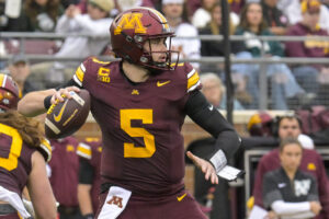 NCAA Football: Akron at Minnesota