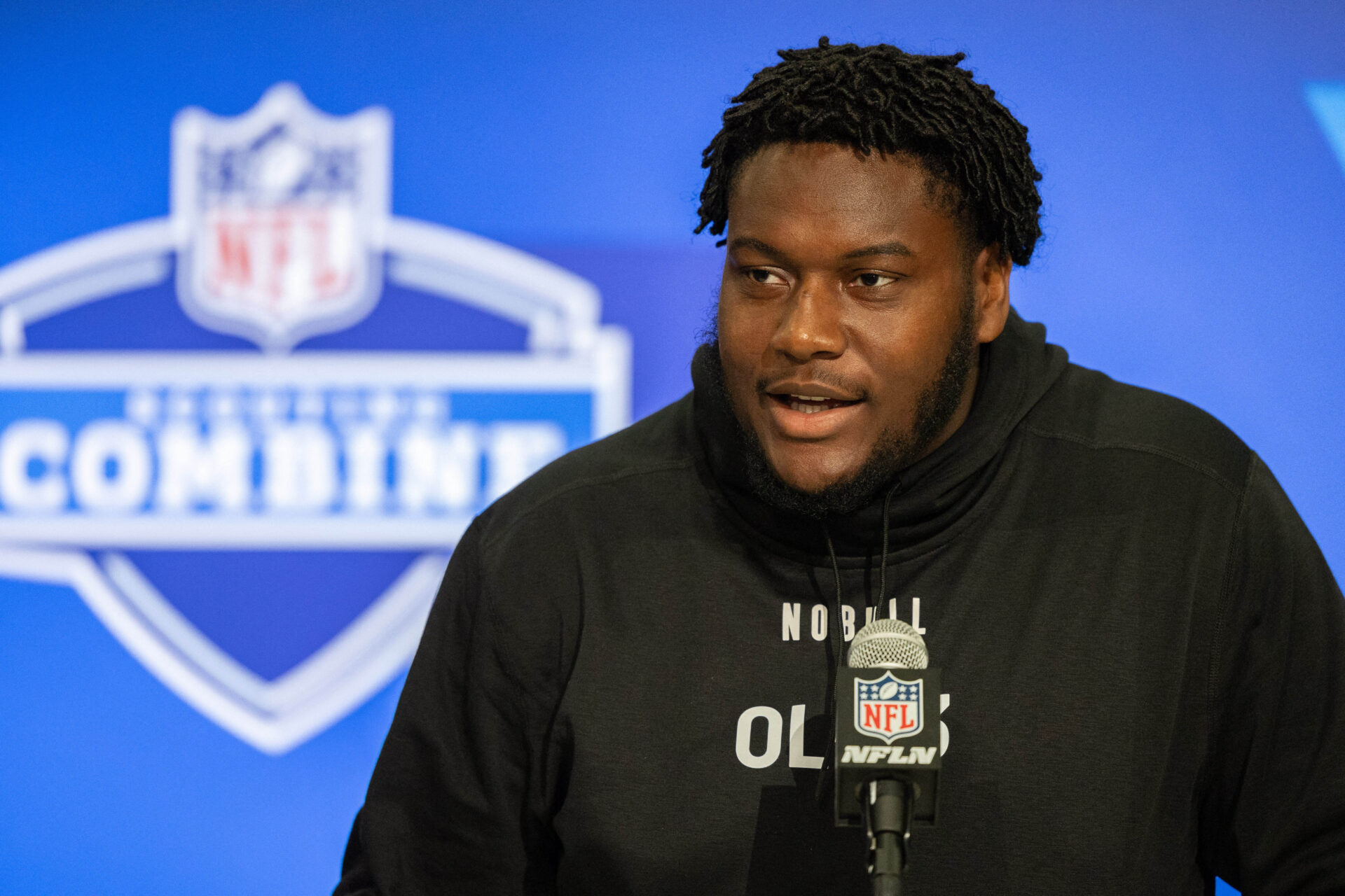 FOOTBALL-NFL-161.jpg