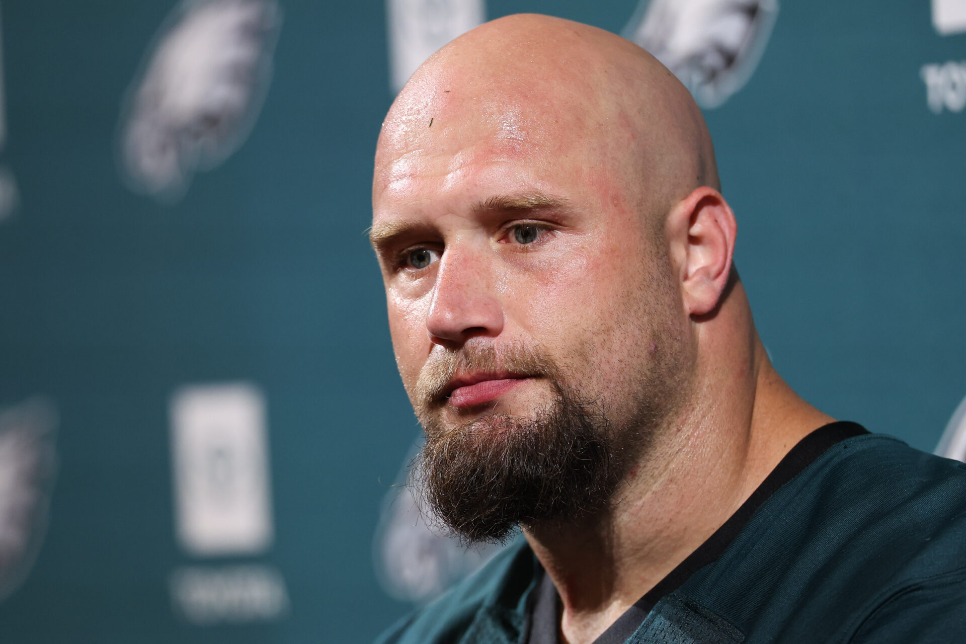 Lane Johnson announces retirement from Eagles after stepping away for ...
