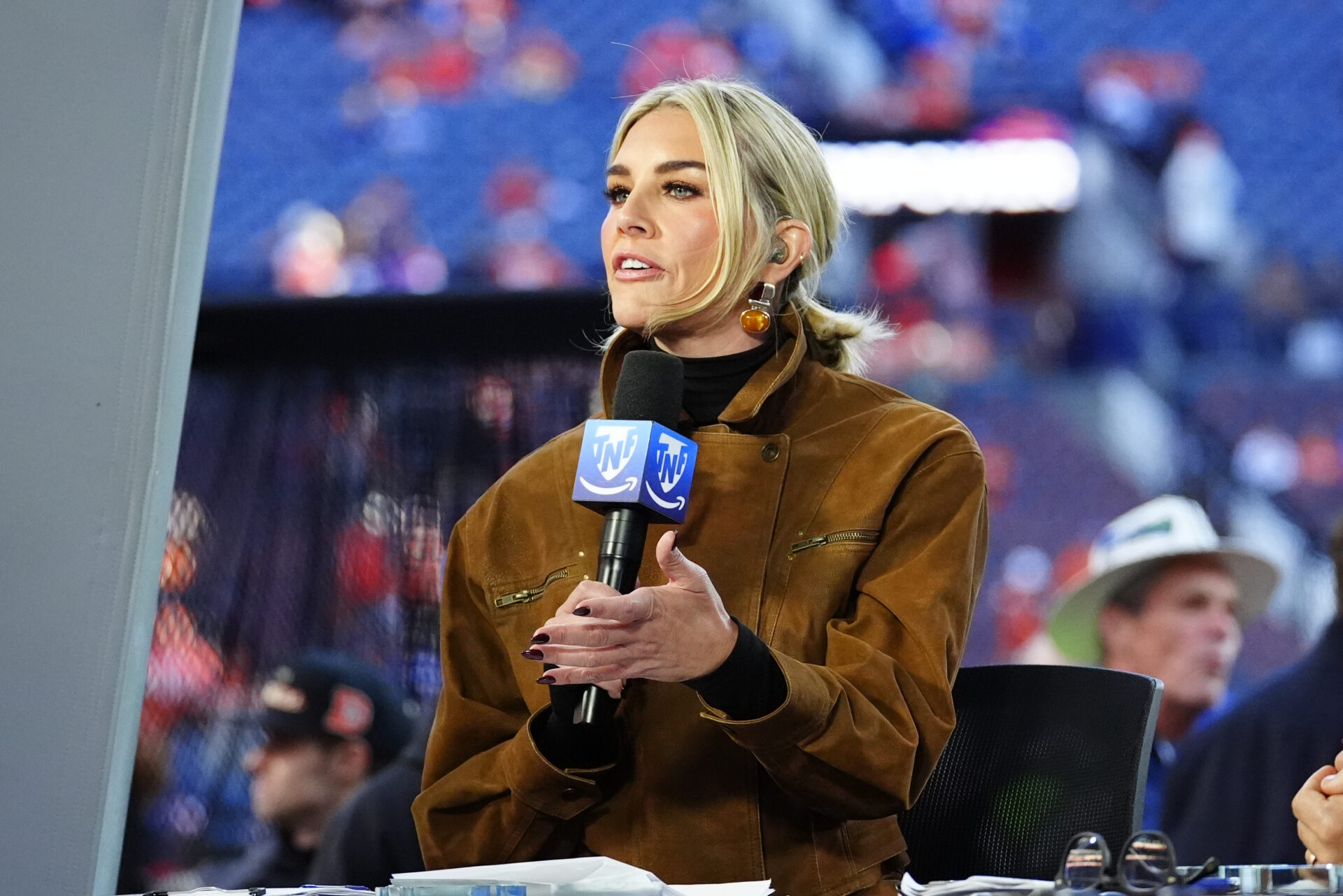 Charissa Thompson jokes that her ex-husbands were ‘all bad’ on NFL broadcast