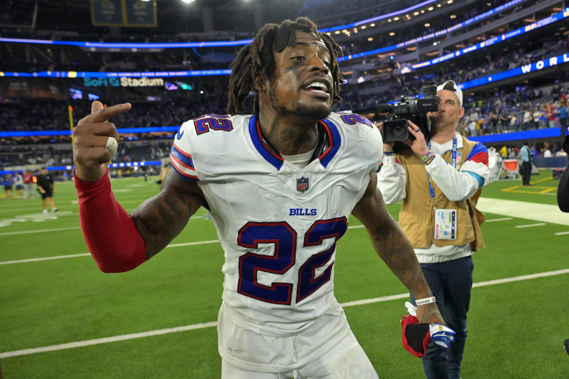 FOOTBALL-NFL-LAR-BUF-10.jpg