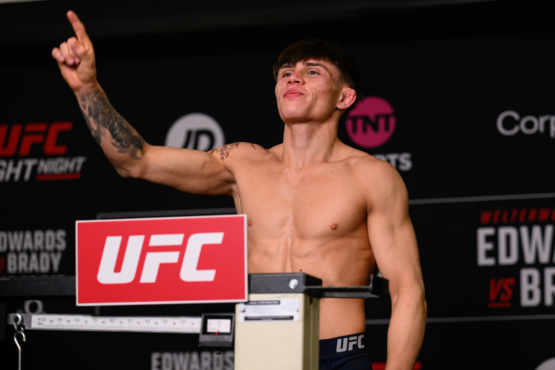 Alexander Volkanovski vs. rising contender: more fights to make after ...