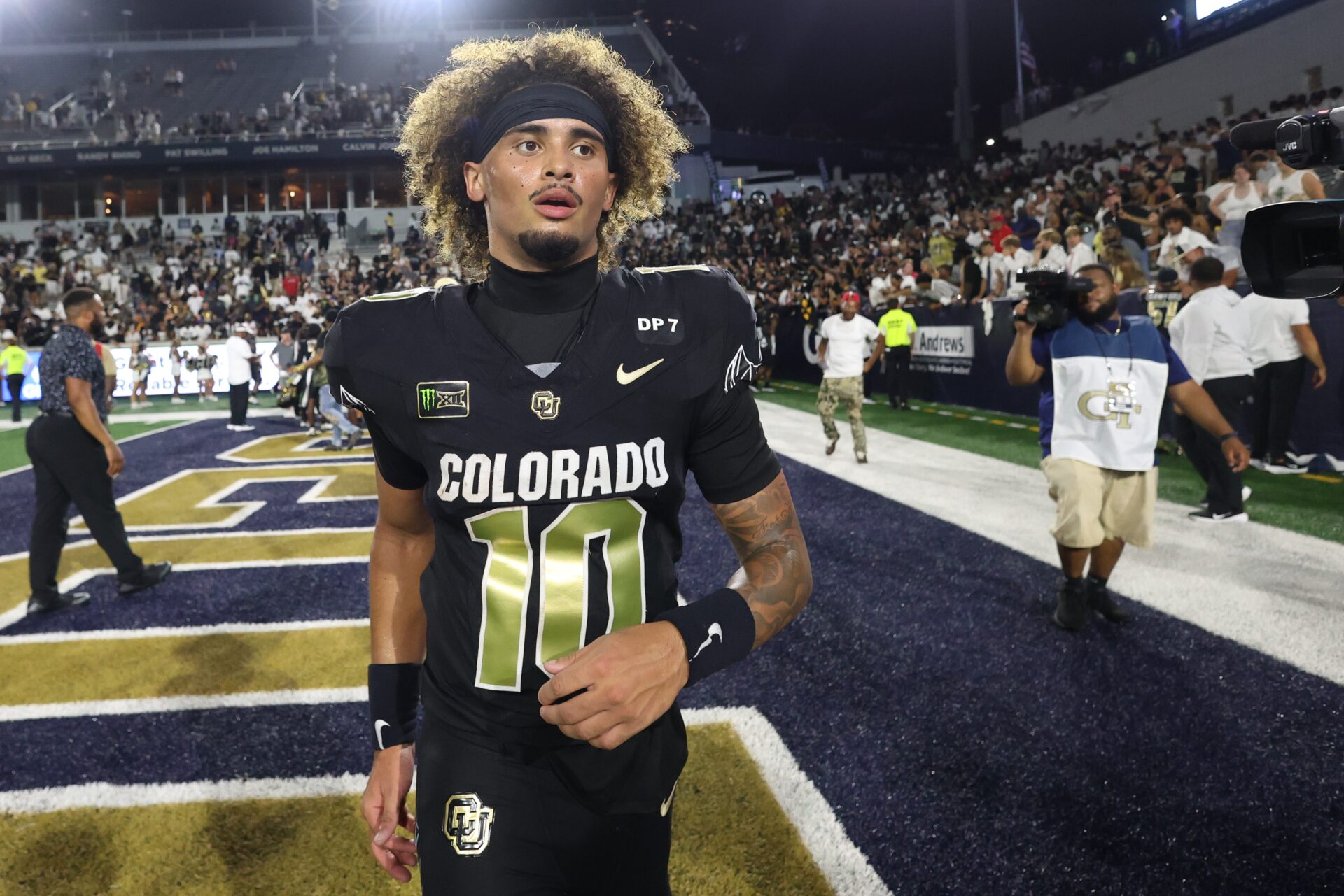 Colorado football star Julian Lewis suffers ‘medical emergency' at team facility, hospitalized