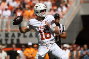 Sep 26, 2026; Knoxville, Tennessee, USA; Texas Longhorns quarterback Arch Manning (16) passes Tennessee Volunteers during the
