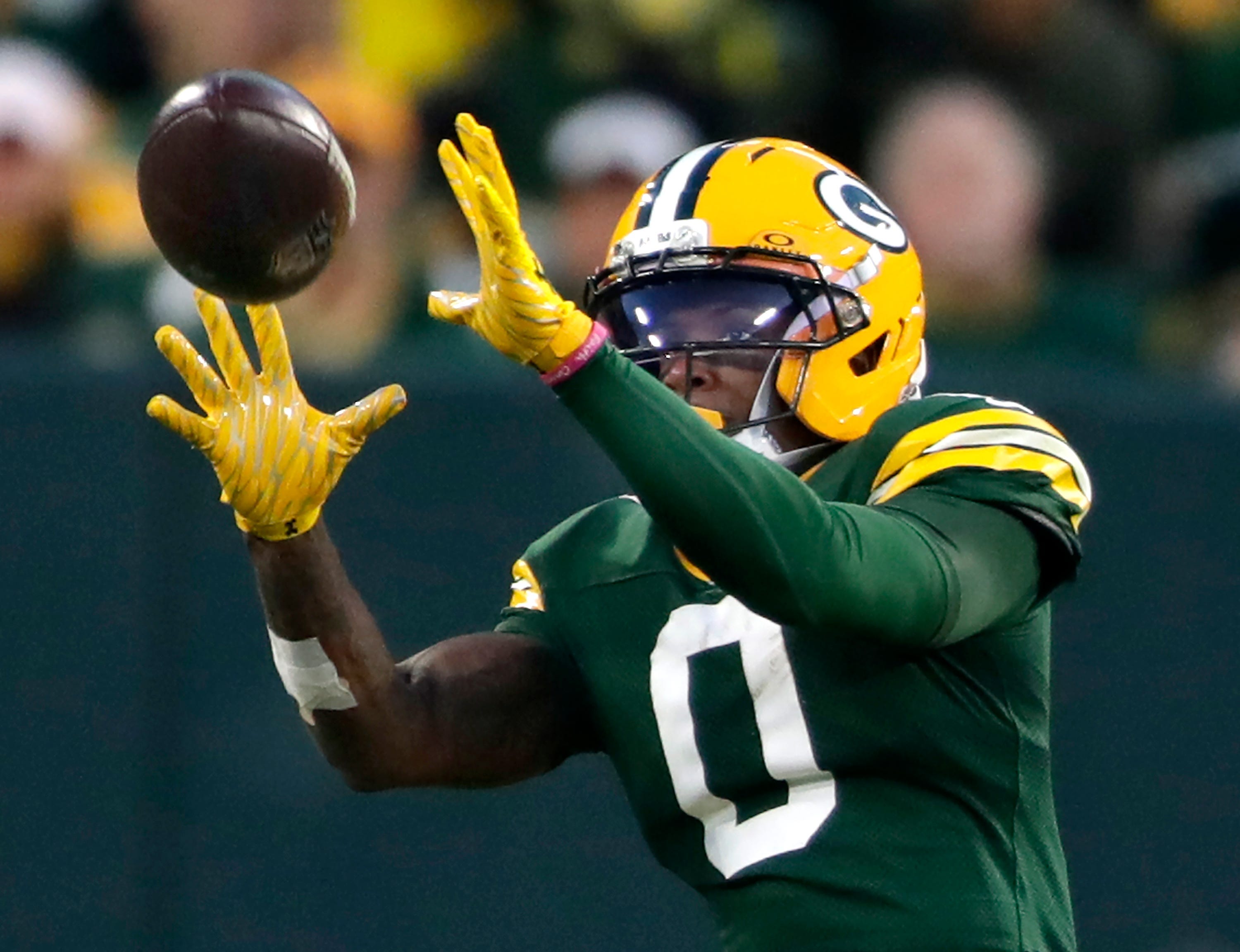 Week 8 WR injury updates: St. Brown, Matthew Golden and key fantasy news.